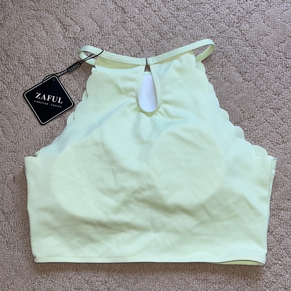 NWT!! M Zaful Sea-foam Green Scalloped Swim Top - Picture 2 of 2